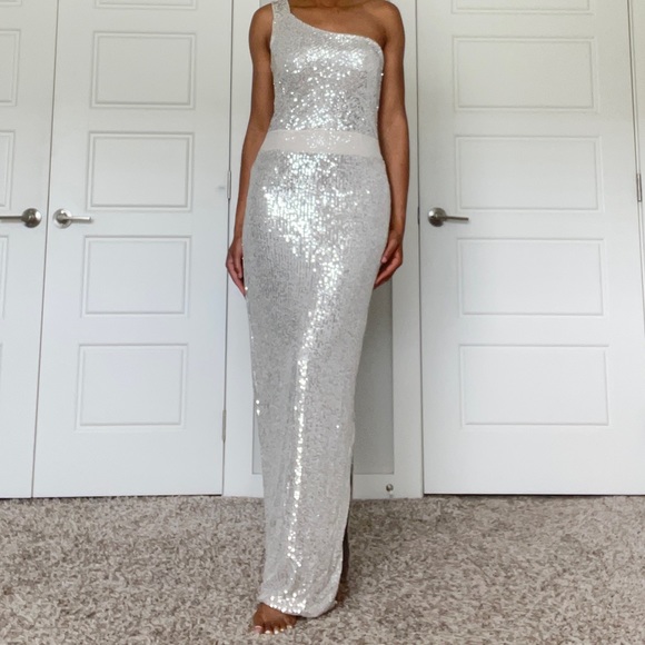 One Arm Sequin Occassion Dress - Picture 5 of 7